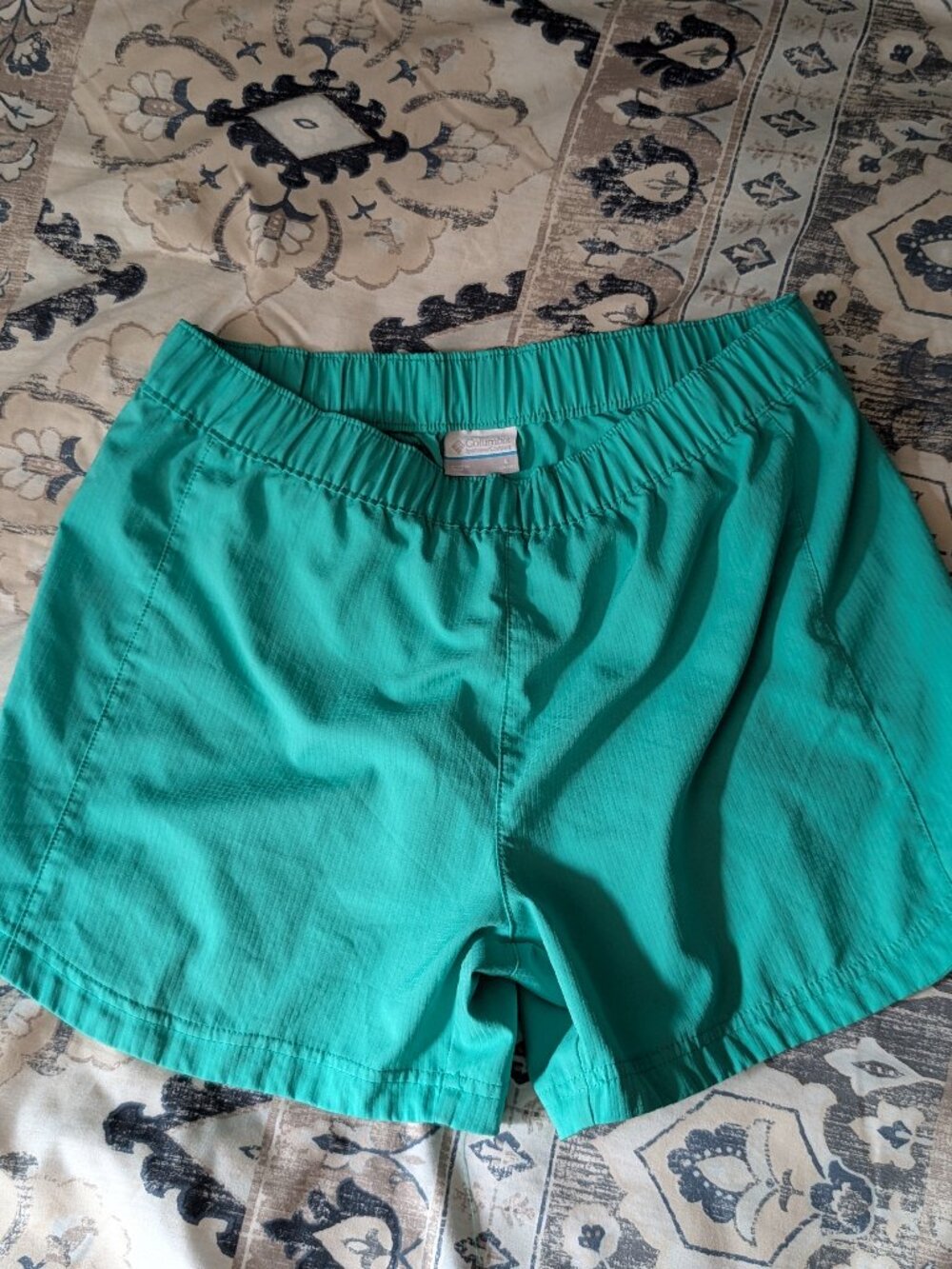 Columbia PFG Teal Green Pull On Shorts Women's Size Large 3.5" Inseam Hiking